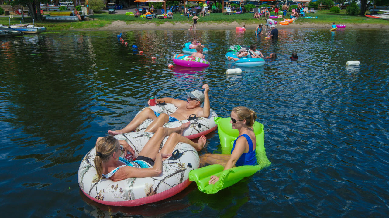 Keen Lake Camping & Cottage Resort Image # 11